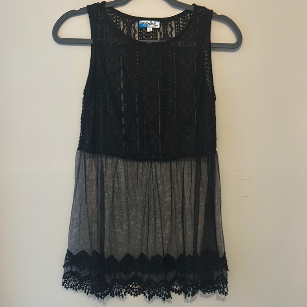 Elegant Black Lace Sleeveless Top